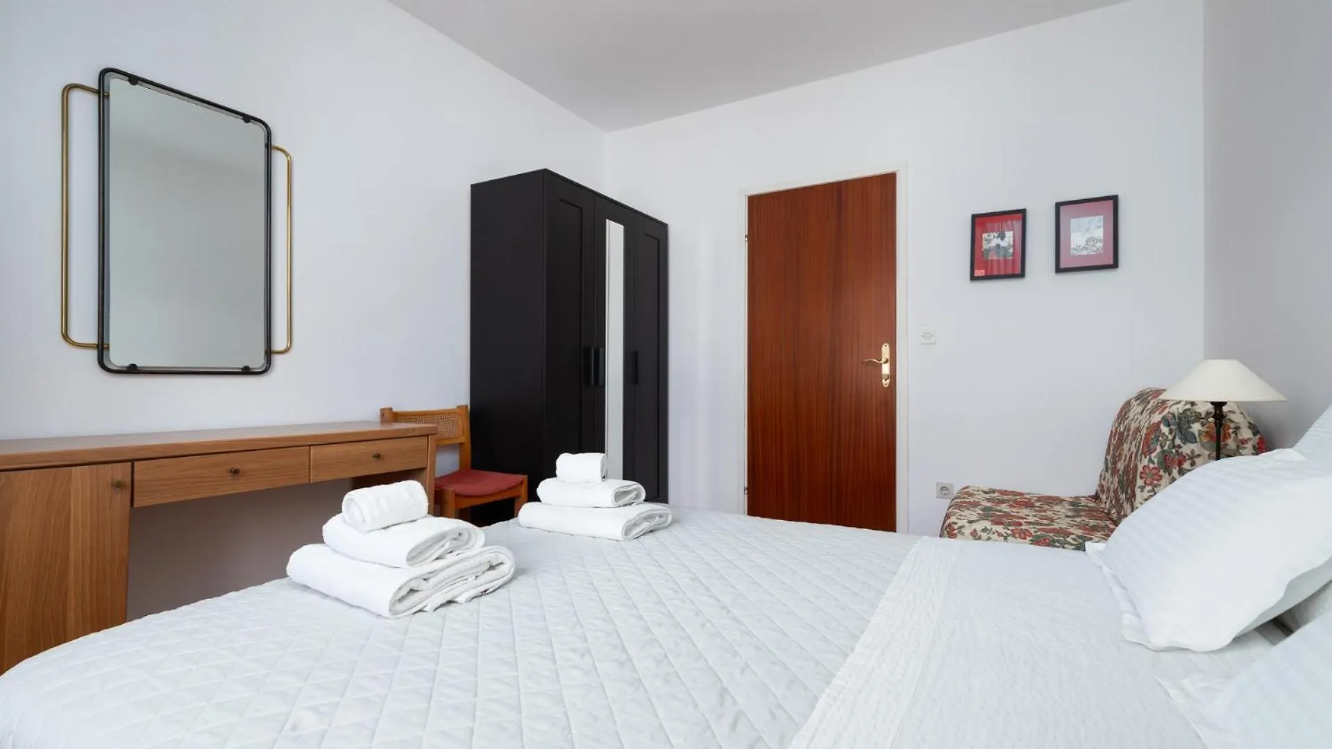Apartment Ana With Terrace & Pet-Friendly Porec Croatia