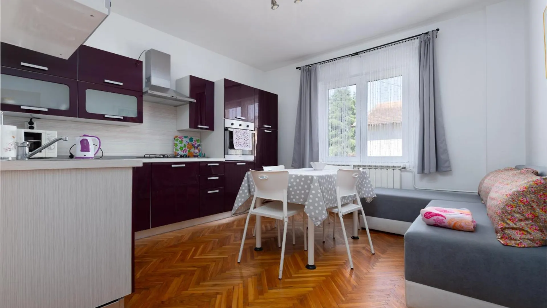 Apartment Ana With Terrace & Pet-Friendly Porec